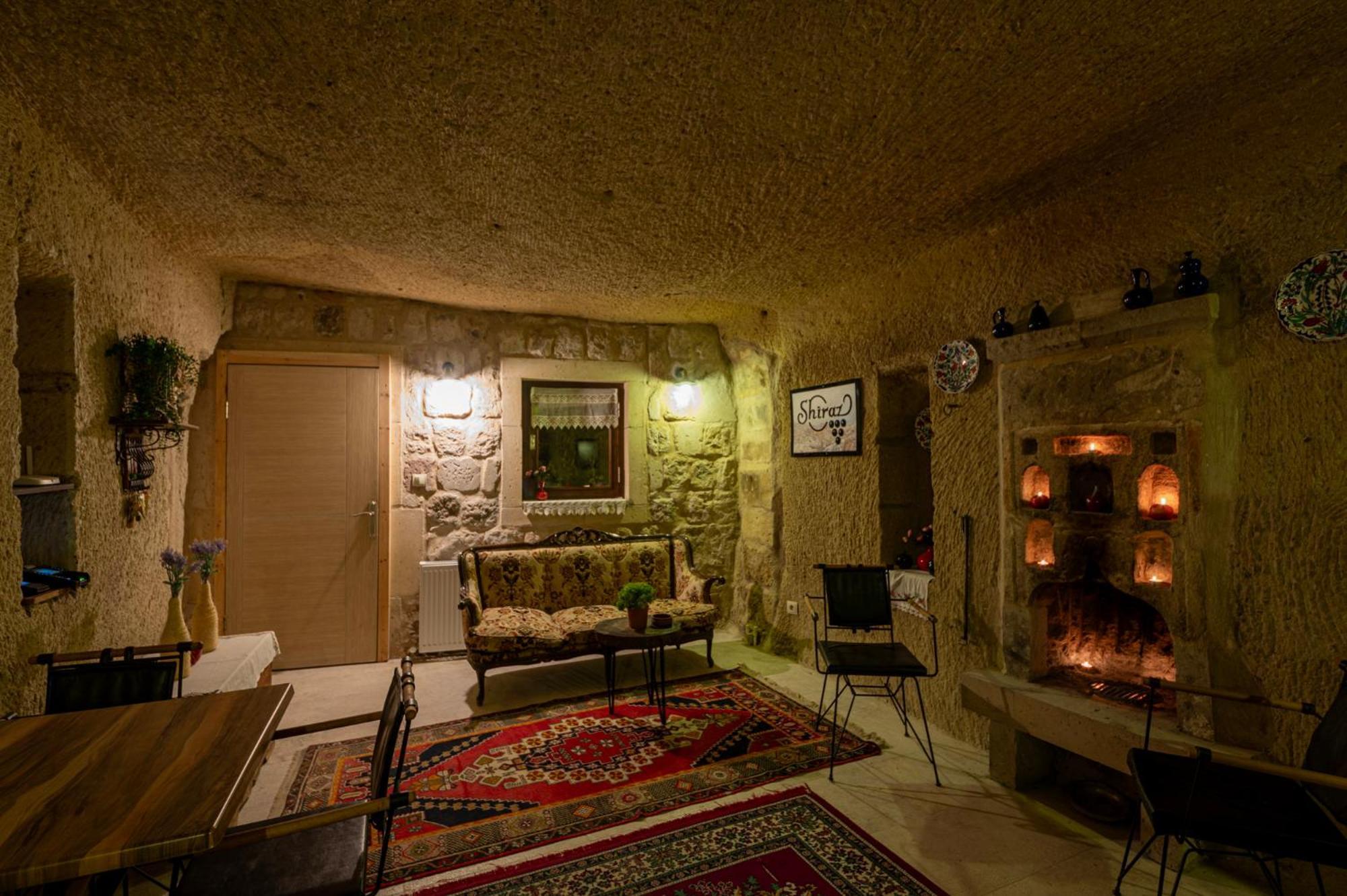 Bed and Breakfast Shiraz Cave Cappadocia Ургуп Экстерьер фото