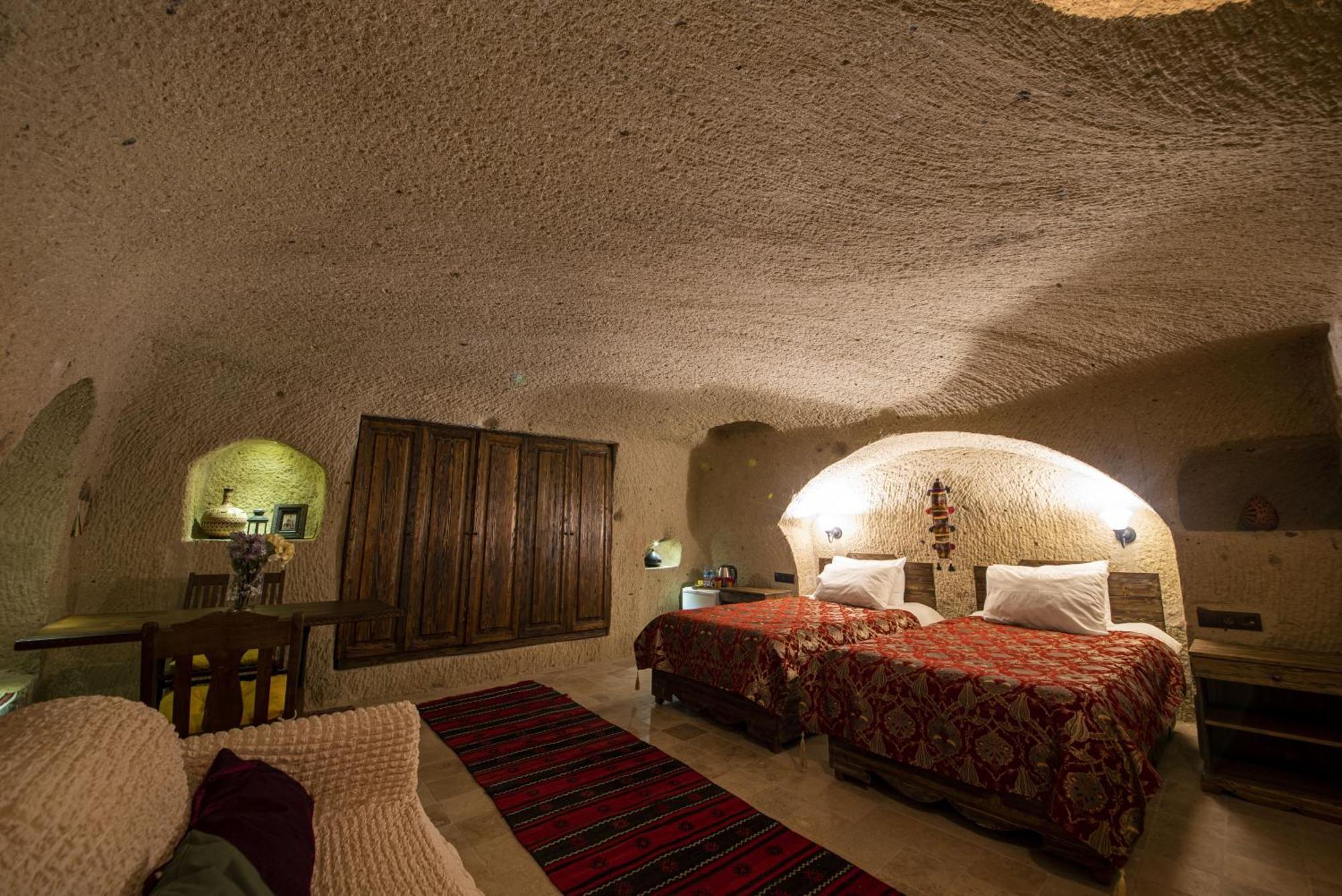 Bed and Breakfast Shiraz Cave Cappadocia Ургуп Экстерьер фото